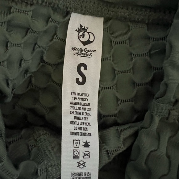Bootyqueen apparel IDEAL legging. Size small. Olive green. - Picture 6 of 6